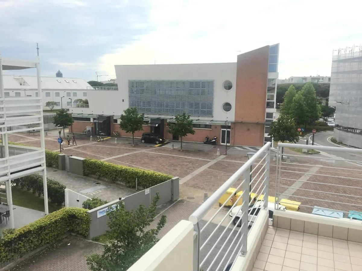 Laurana Piazza Brescia- Appartamento Duplex Lido di Jesolo 0*,  Italy